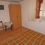 Πανσιόν Anastasia 1 3*