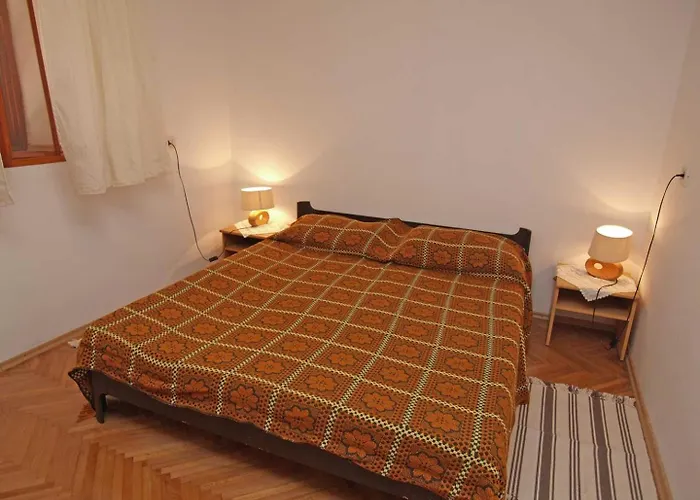 Anastasia 1 3* Veli Lošinj