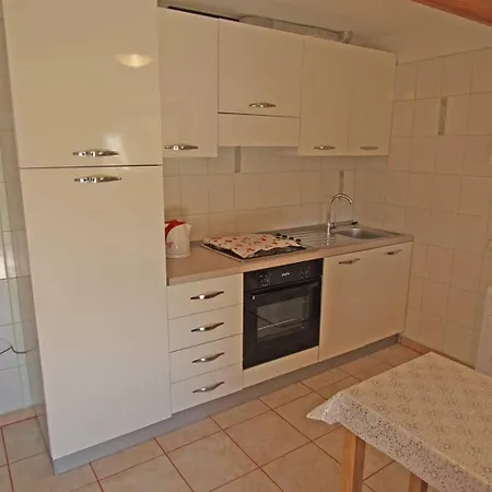 Anastasia 1 3* Veli Lošinj