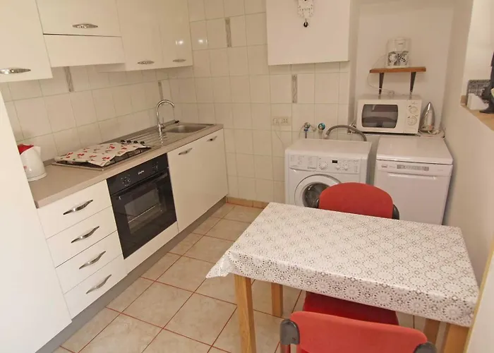 Anastasia 1 3* Veli Lošinj